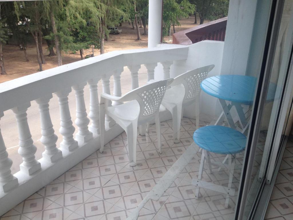 Cha-Am Seaside Hotel Rum bild